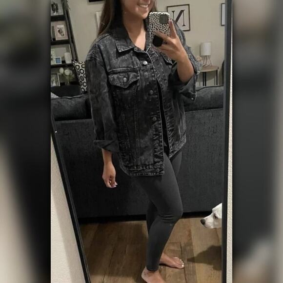 ♥ 674 ♥ (S) Oversized Denim Trucker Jacket - Picture 5 of 6